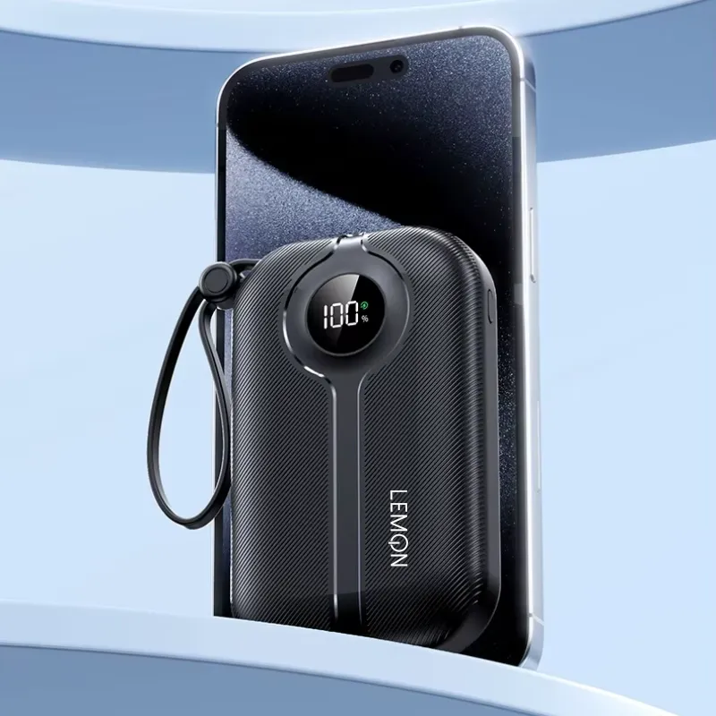 Powerbank Q8 z wyświetlaczem LED